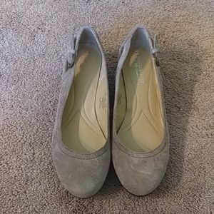 *LAST CALL* Natutalizer tan wedges